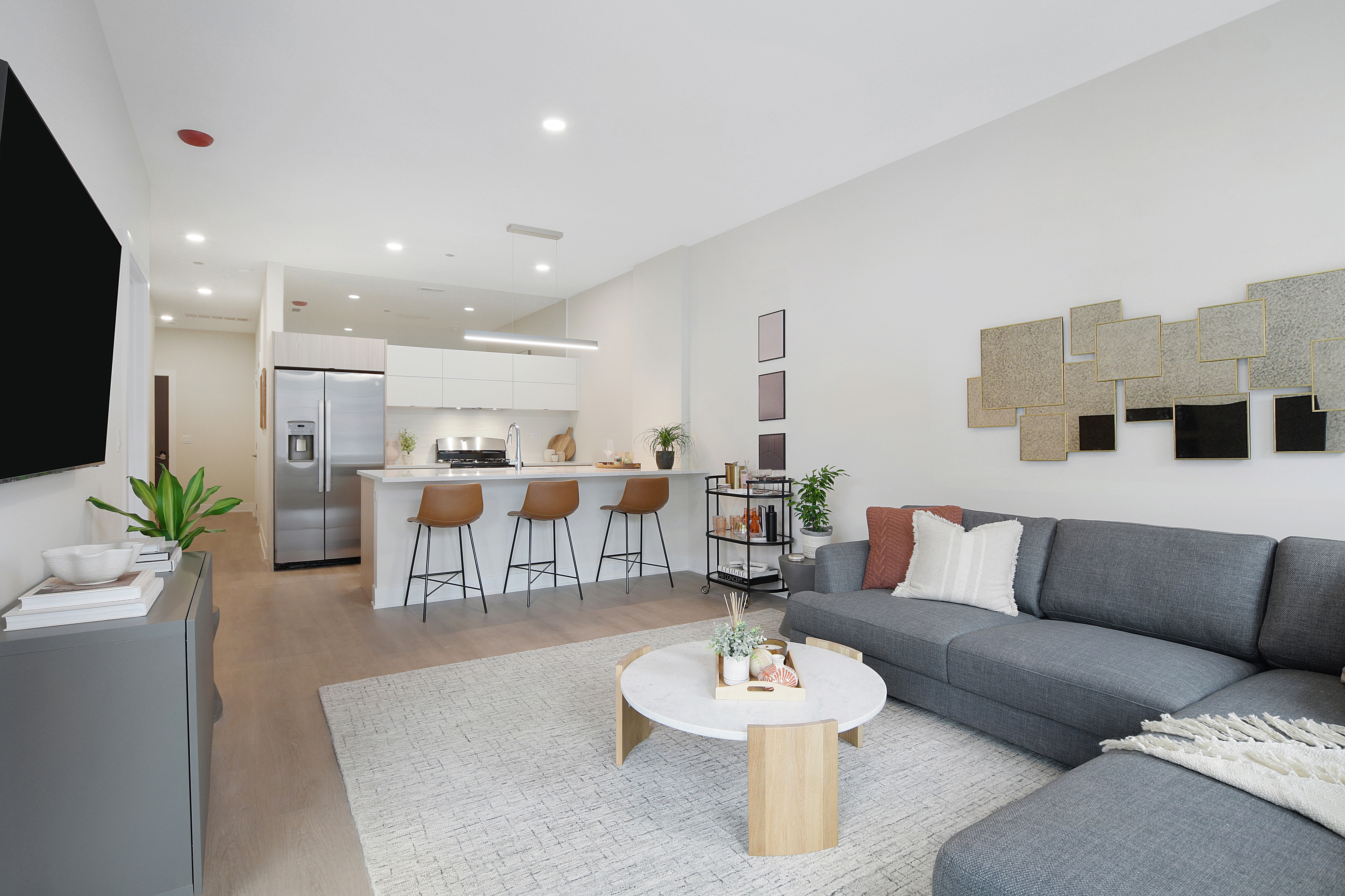 Belfield 3924 N. Lincoln Ave., Chicago, IL 60613 Irving Park - Leasing by Cross Street